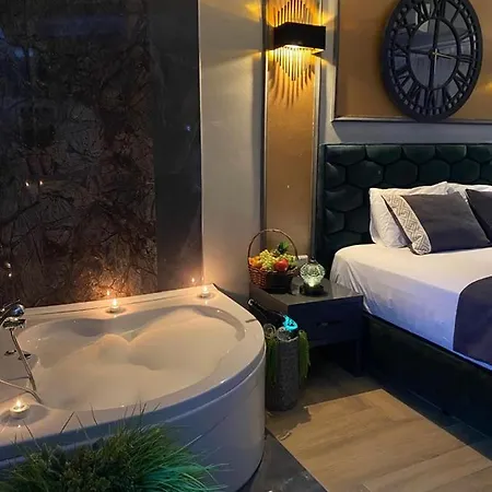 Vıya Hotel 2*